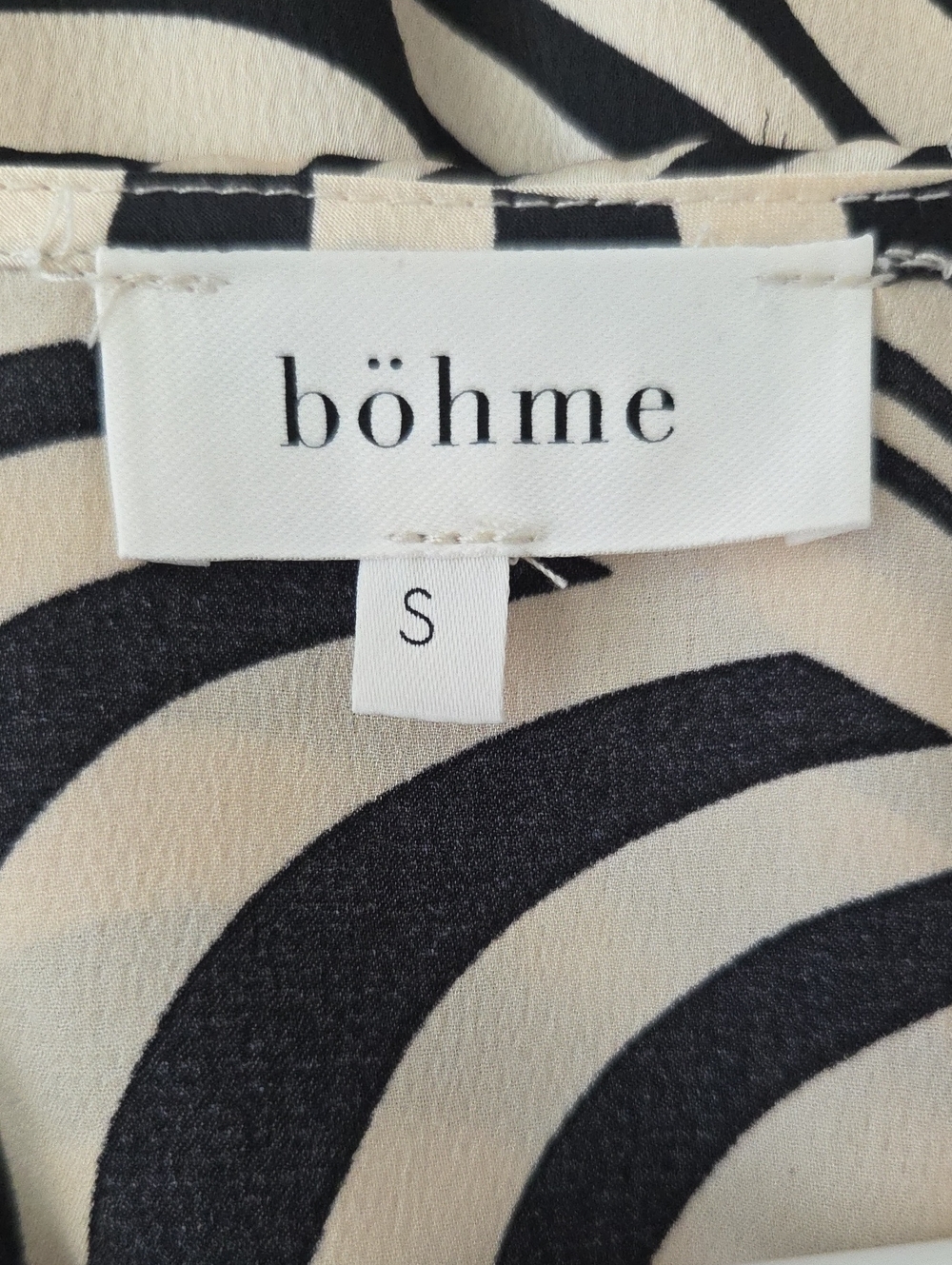 Bohme Black & White Abstract Wrap Midi Dress with Puff Sleeves - Picture 5 of 10